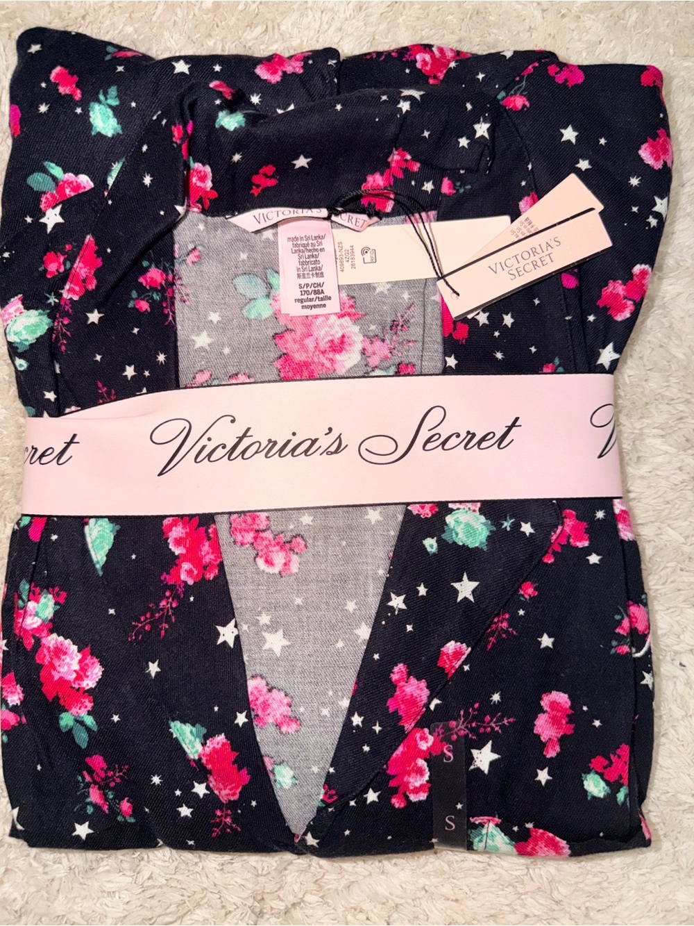 NWT Victoria Secret women's sift cotton flannel Pajama Set. Size Small S